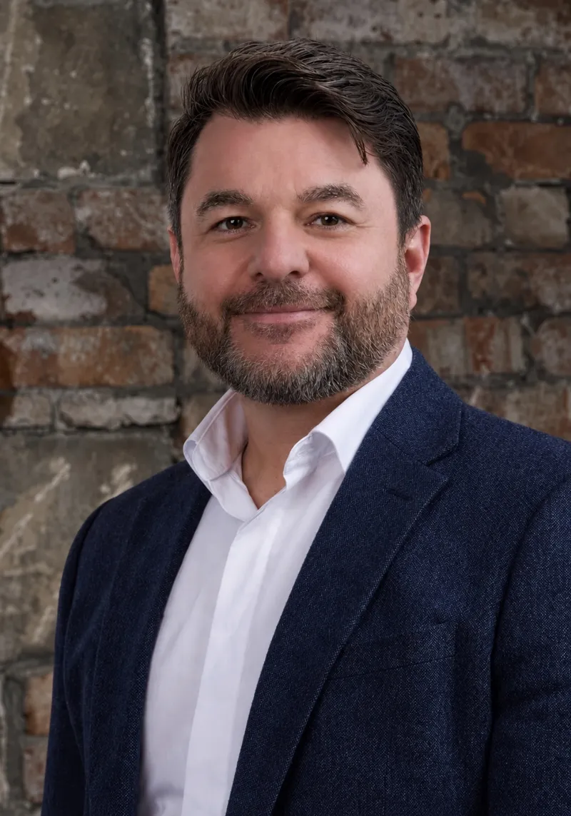 Darren Gallagher